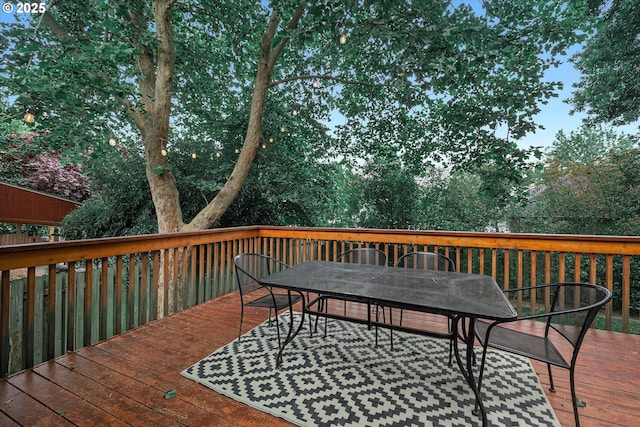 1573 SE 67th Ave, Hillsboro, OR 97123 - wooden terrace with outdoor dining space