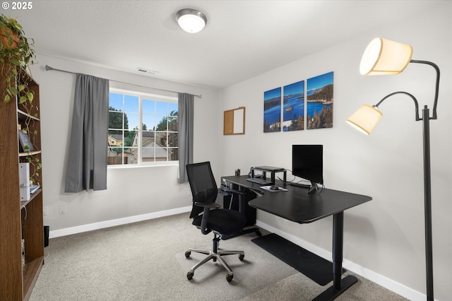 1573 SE 67th Ave, Hillsboro, OR 97123 - carpeted office with baseboards