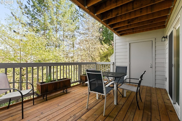 48 Eagle Crest Dr Unit 2E, Lake Oswego, OR 97035 - deck featuring outdoor dining space