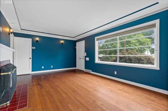 4621 NE 37th Ave, Portland, OR 97211 - unfurnished living room with wood finished floors and baseboards