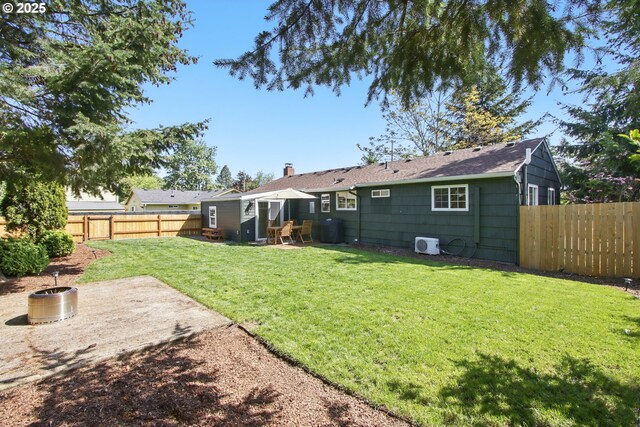 view of yard with a patio area