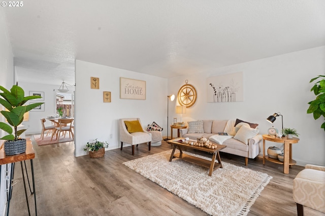 13816 NE 85th St, Vancouver, WA 98682 - living area featuring wood finished floors and baseboards