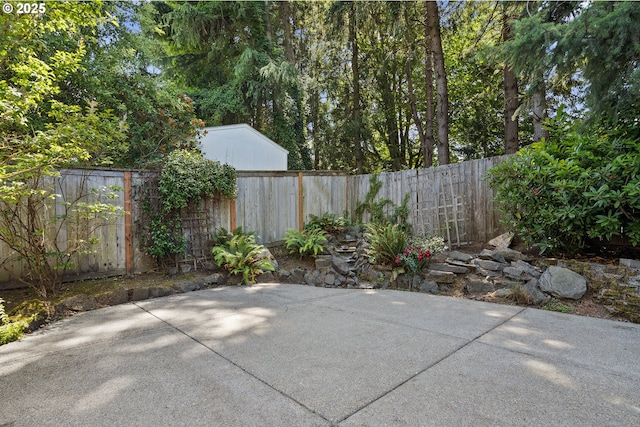 12723 Adrian Ct, Lake Oswego, OR 97034 - fenced backyard with a patio area