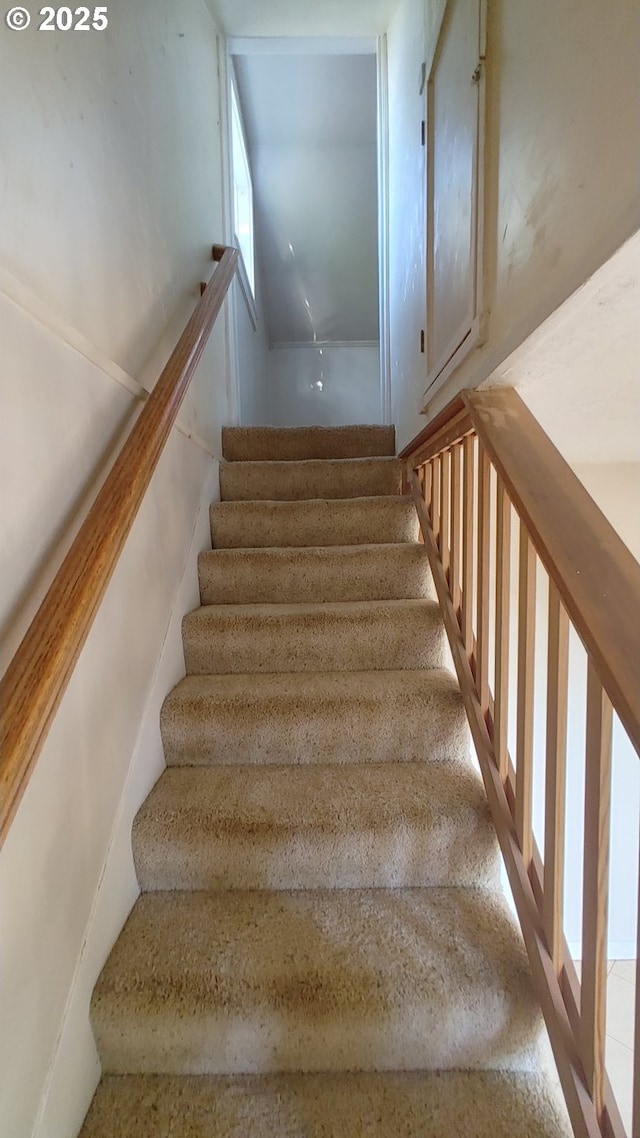 317 S Cedar St, Drain, OR 97435 - view of staircase