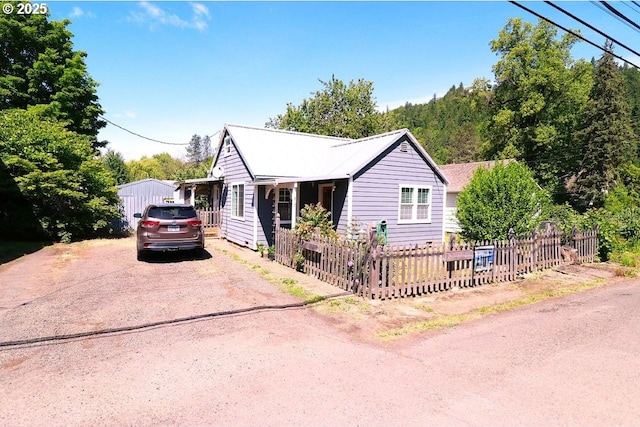 317 S Cedar St, Drain, OR 97435 - view of front facade featuring driveway