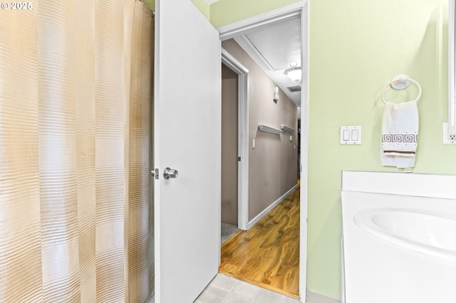 1018 S Holly Ct, Canby, OR 97013 - full bathroom featuring tile patterned floors, vanity, and a shower with curtain