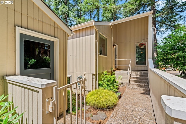 2547 Brittania Pl, Eugene, OR 97405 - property entrance