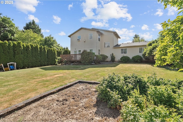 8670 SW Indian Hill Ln, Beaverton, OR 97008 - rear view of house with a yard