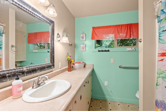 72794 Shoestring Rd, Cottage Grove, OR 97424 - full bath featuring vanity