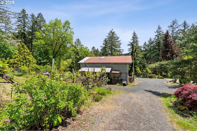 72794 Shoestring Rd, Cottage Grove, OR 97424 - view of side of property with metal roof