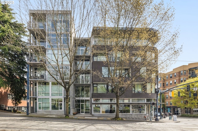 1234 SW 18th Ave Unit 305, Portland, OR 97205 - view of building exterior
