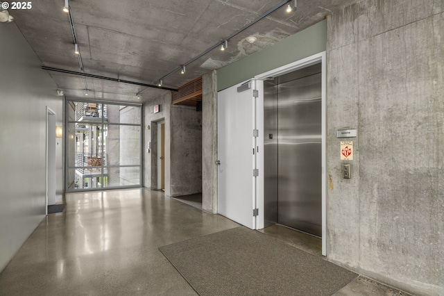 1234 SW 18th Ave Unit 305, Portland, OR 97205 - view of lobby