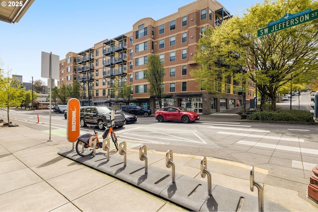 1234 SW 18th Ave Unit 305, Portland, OR 97205 - view of parking