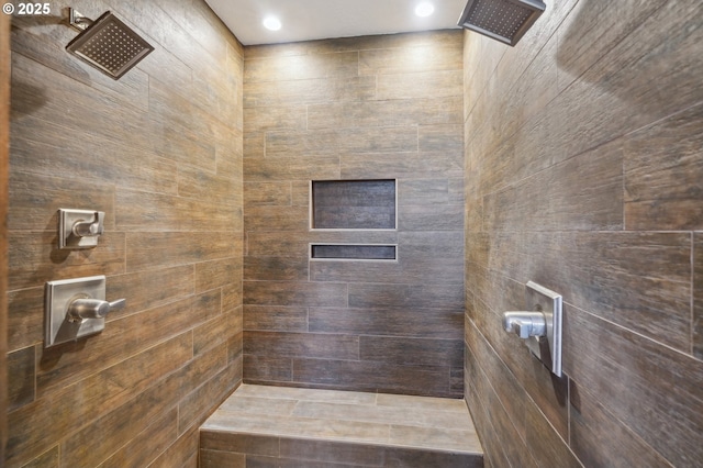 12875 Peggys Pl, Hubbard, OR 97032 - bathroom with a tile shower