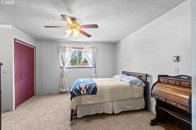 814 SW 44th St, Pendleton, OR 97801 - bedroom featuring carpet, ceiling fan, and a closet