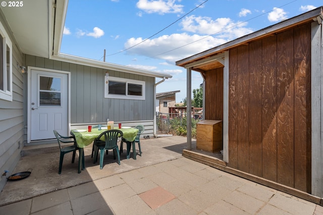 814 SW 44th St, Pendleton, OR 97801 - view of patio featuring outdoor dining area