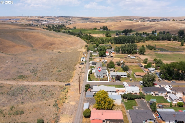 814 SW 44th St, Pendleton, OR 97801 - aerial view of property and surrounding area featuring nearby suburban area
