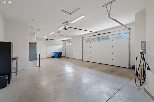 1825 NW Tanner Ct, Camas, WA 98607 - garage featuring a garage door opener