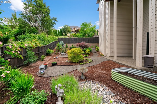 1825 NW Tanner Ct, Camas, WA 98607 - fenced backyard featuring a patio
