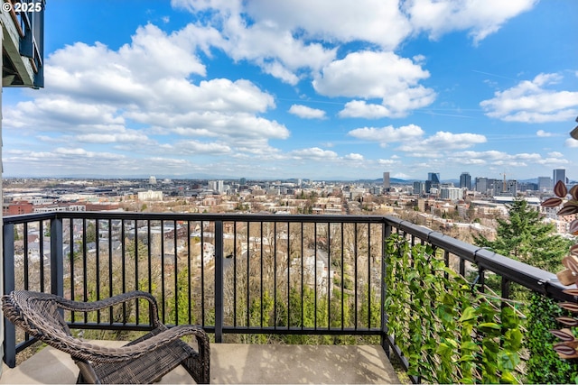 410 NW Uptown Ter Unit 3-B, Portland, OR 97210 - balcony with a city view