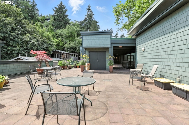 2024 SW Howards Way, Portland, OR 97201 - view of patio