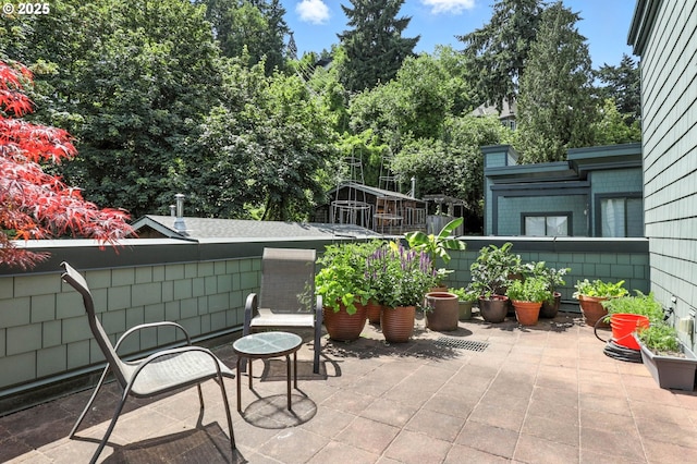 2024 SW Howards Way, Portland, OR 97201 - view of patio / terrace