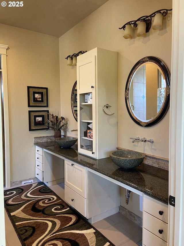 625 St Andrews Loop, Creswell, OR 97426 - bathroom featuring tile patterned floors and vanity