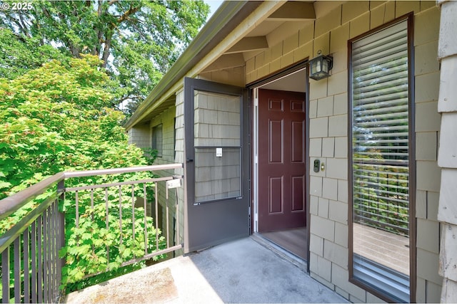 56 Galen St, Lake Oswego, OR 97035 - view of entrance to property