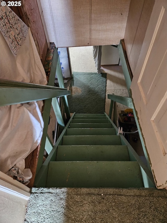333 3rd St, Richland, OR 97870 - staircase featuring carpet floors