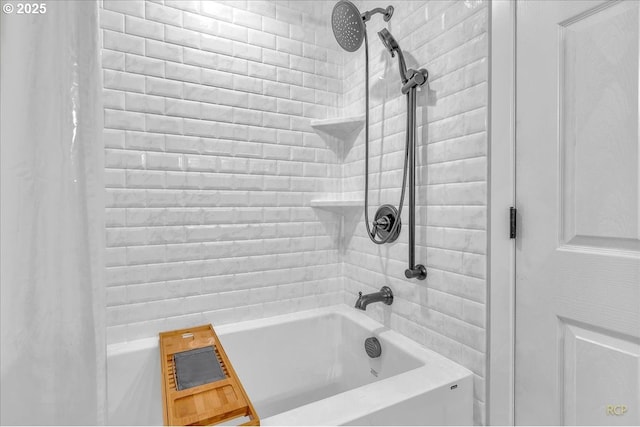 18365 SW Springfield St, Beaverton, OR 97078 - full bathroom featuring shower / tub combo with curtain