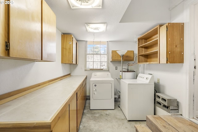 2702 Fairmount Ave, Vancouver, WA 98661 - washroom with cabinet space and washing machine and dryer