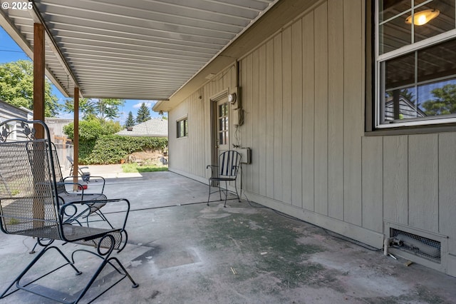 2702 Fairmount Ave, Vancouver, WA 98661 - view of patio / terrace