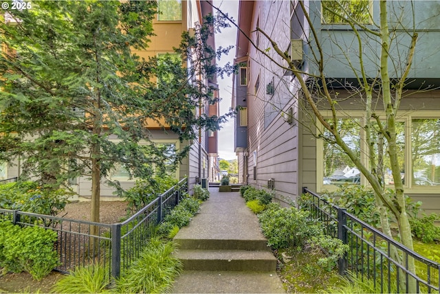 8522 N Central St Unit 17-1, Portland, OR 97203 - view of community featuring fence