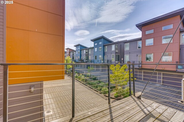 8522 N Central St Unit 17-1, Portland, OR 97203 - balcony featuring a residential view