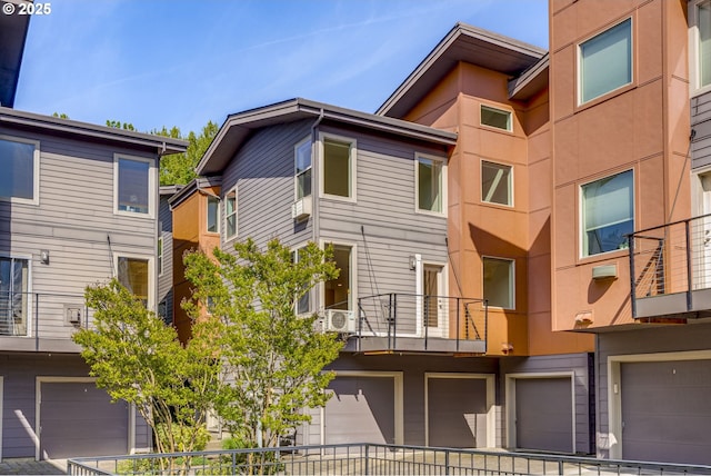 8522 N Central St Unit 17-1, Portland, OR 97203 - view of apartment building / complex with a garage