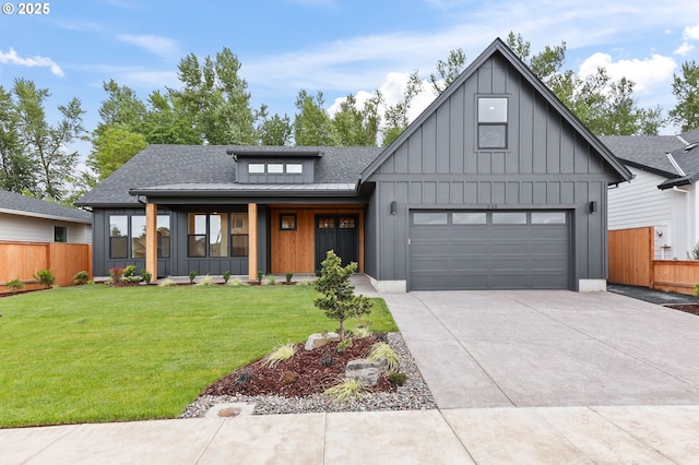 648 Parker Loop, Silverton, OR 97381 - modern farmhouse style home featuring board and batten siding, concrete driveway, and roof with shingles