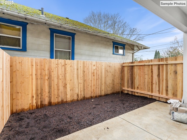 5866 N Missouri Ave Unit 4, Portland, OR 97206 - view of yard with a patio