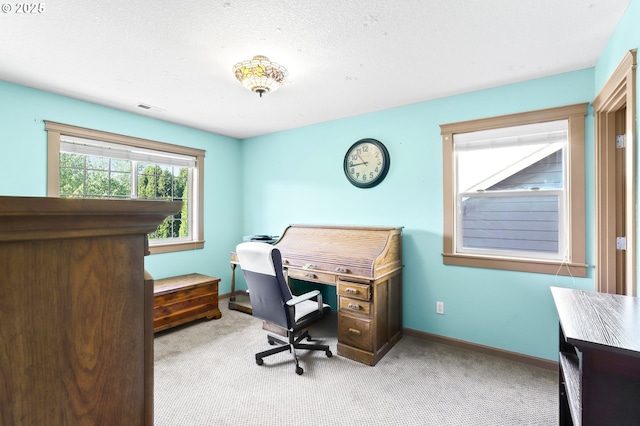 403 W Oxford St, Newberg, OR 97132 - office area with carpet floors and baseboards