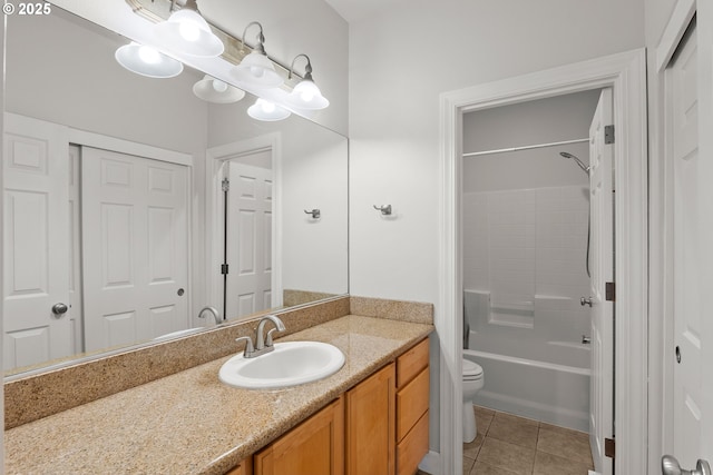15110 Oyer Dr, Oregon City, OR 97045 - full bath featuring vanity,  shower combination, and tile patterned floors