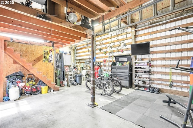 8014 N Johnswood Dr, Portland, OR 97203 - view of garage