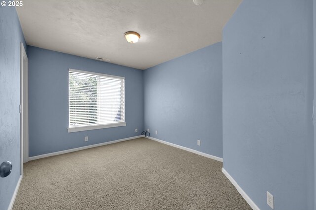 3435 Meadow View Dr, Eugene, OR 97408 - unfurnished room with carpet flooring and baseboards