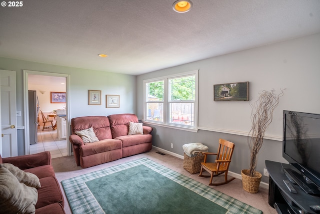 2580 Elysium Ave, Eugene, OR 97401 - carpeted living room featuring recessed lighting and baseboards