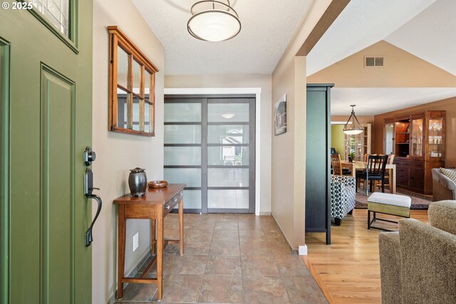 3119 SE 154th Ave, Vancouver, WA 98683 - foyer with baseboards