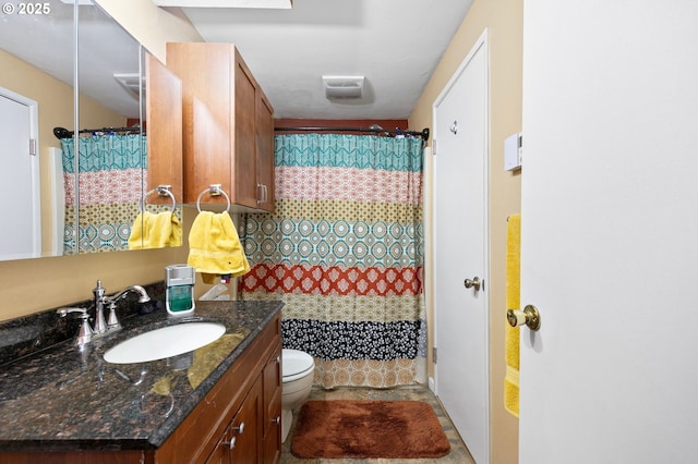 151 Treehill Loop, Eugene, OR 97405 - bathroom featuring vanity, toilet, and a shower with shower curtain