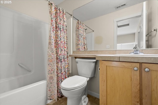 10238 NE Snoqualmie St, Hillsboro, OR 97006 - full bath with toilet, vanity, tile patterned flooring, and shower / bath combo with shower curtain