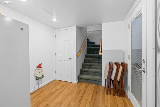 165 Lynn Ct, Winchester, OR 97495 - full bath with a stall shower, vanity, a garden tub, tile patterned flooring, and recessed lighting