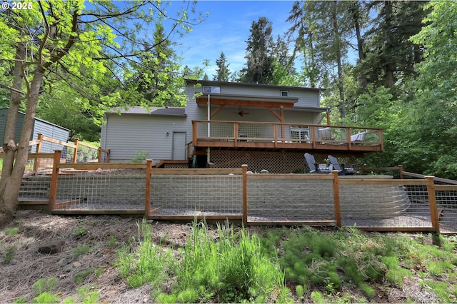 1345 Skyline Park Loop, Eugene, OR 97405 - back of property with a deck
