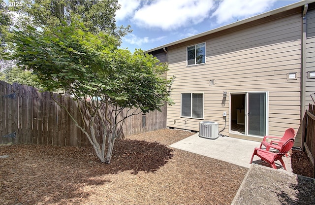 9513 NE 73rd St, Vancouver, WA 98662 - rear view of property featuring a fenced backyard, a patio area, and cooling unit