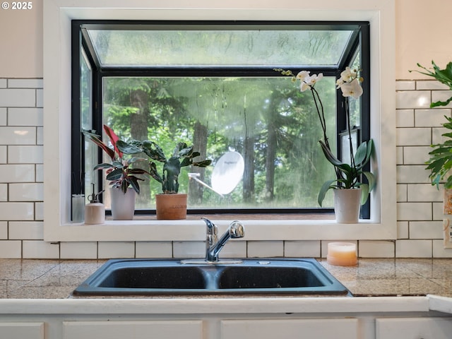 1171 Mabee Mines Rd, Washougal, WA 98671 - kitchen featuring tasteful backsplash and tile countertops