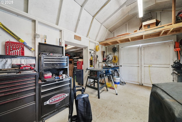 1305 E Van Buren Ave, Cottage Grove, OR 97424 - garage with a workshop area